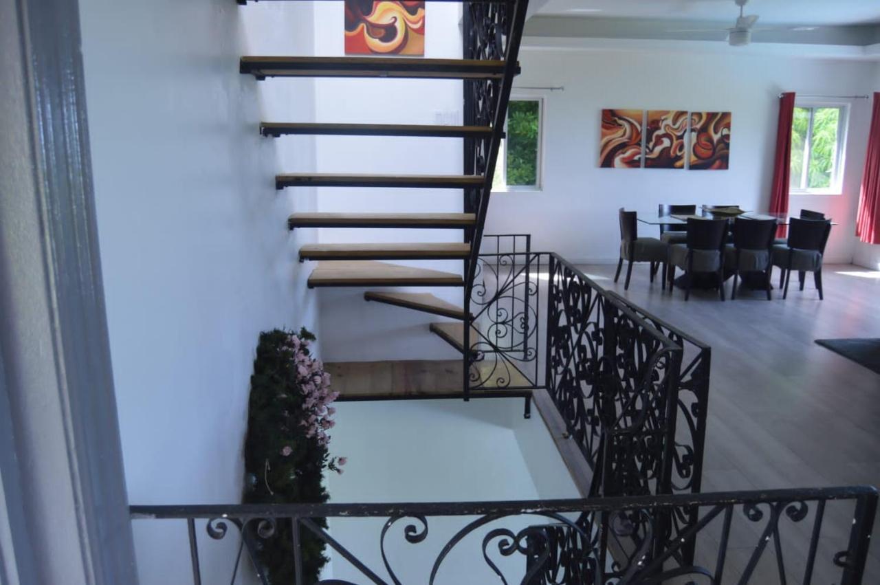 Villa Dianna - Entire Villa, Roof Terrace, Pool, Garden, Sea Views Near Dunn'S River Ocho Rios Exteriör bild